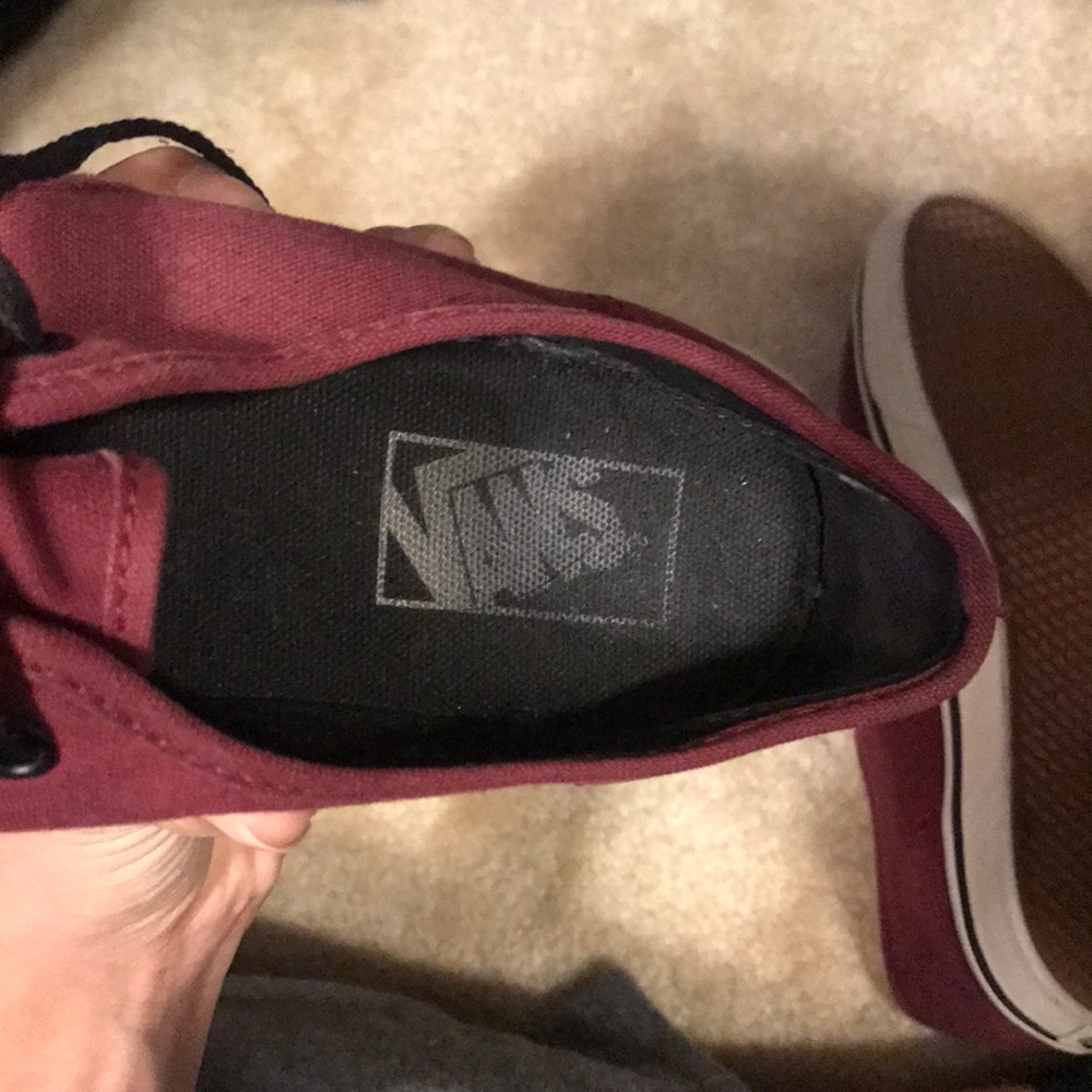 Vans - Picture 4 of 6